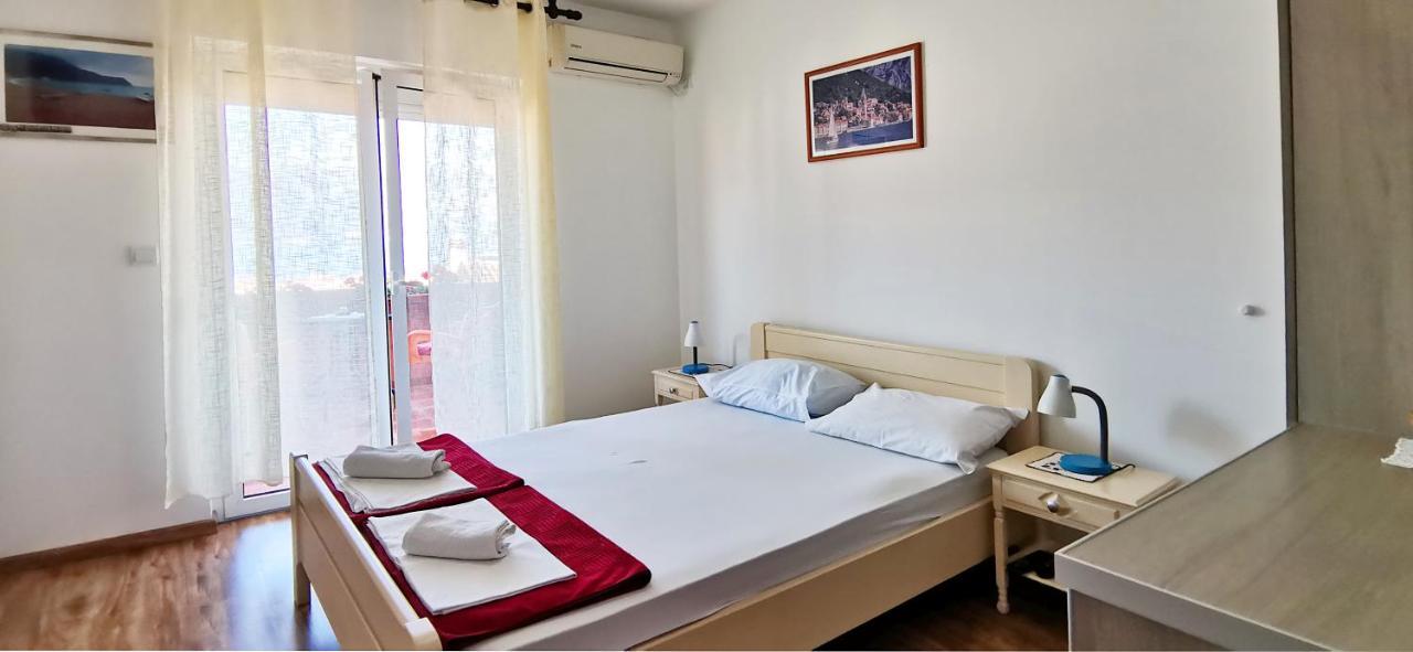 Jovana Sea View 3* Budva