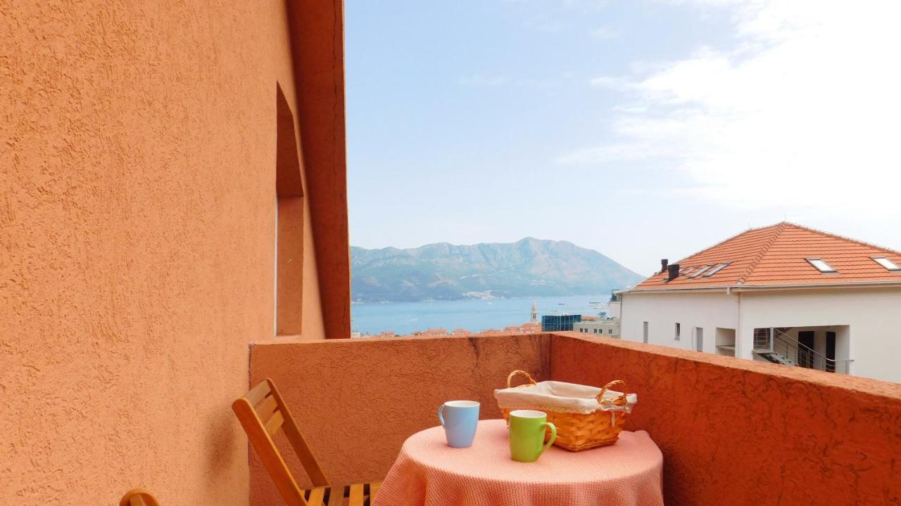 Jovana Sea View 3*