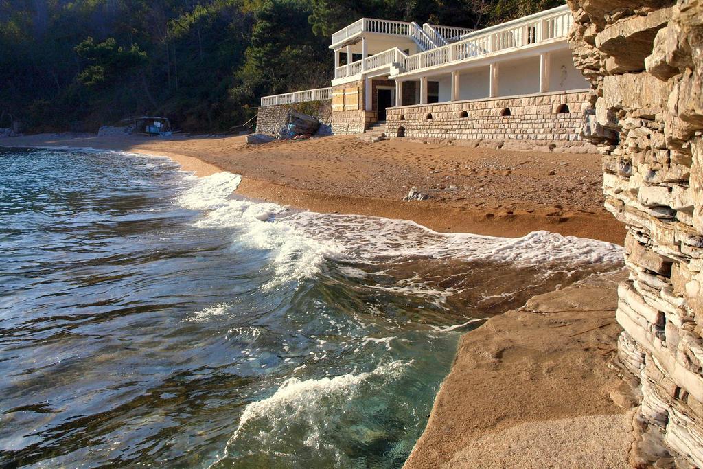 Jovana Sea View